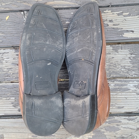 Dockers Brown Derby Brogue Cap Toe Oxford Shoe | 9 - Picture 11 of 13